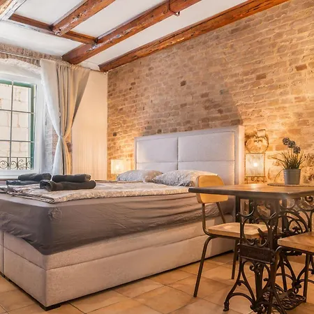 Centrum Topaz Apartamento *